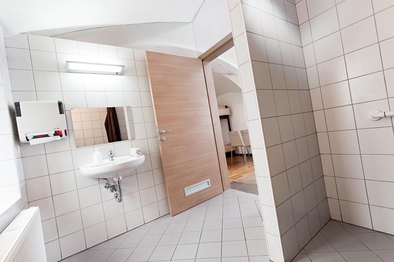 נובו מסטו Hostel Situla מראה חיצוני תמונה